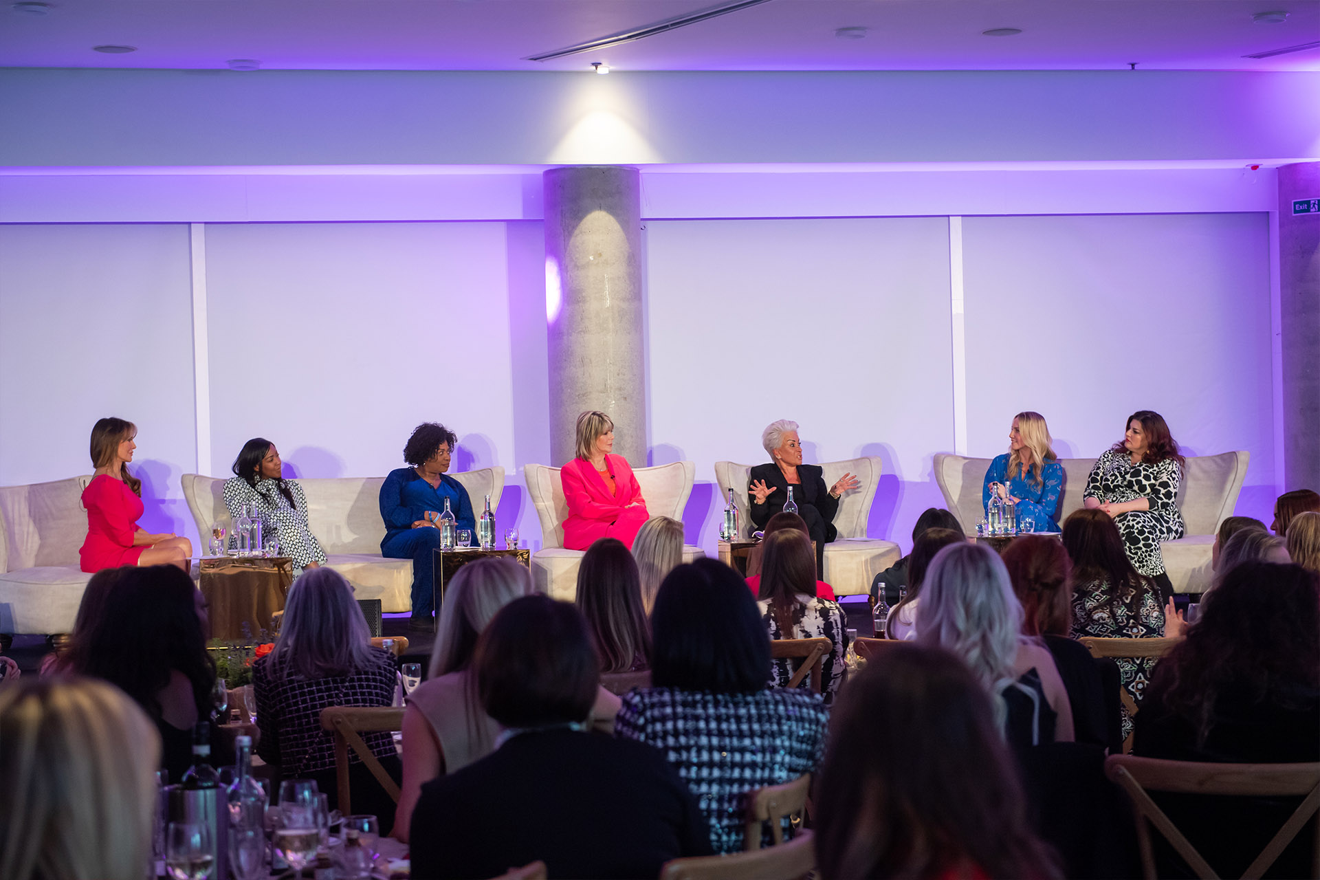 INTERVIEWER & DEBATE HOST CONTRIBUTOR