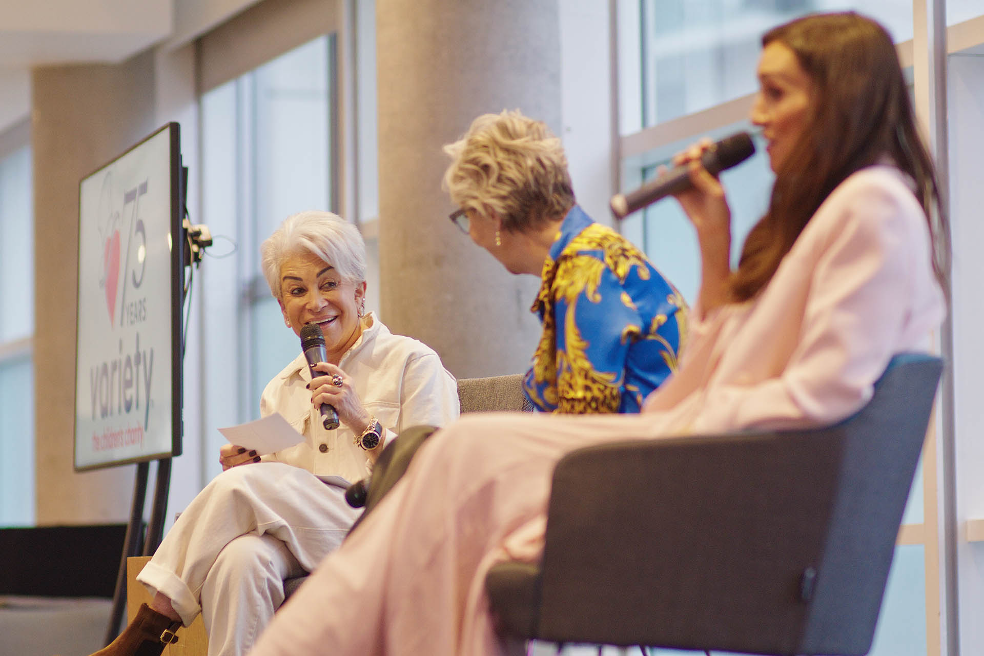 interviewer panel host images Liz Taylor